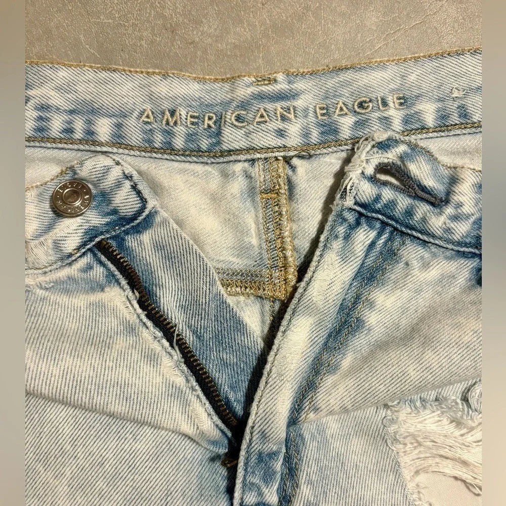 American Eagle Baggy Mom Short Distressed Denim Shorts